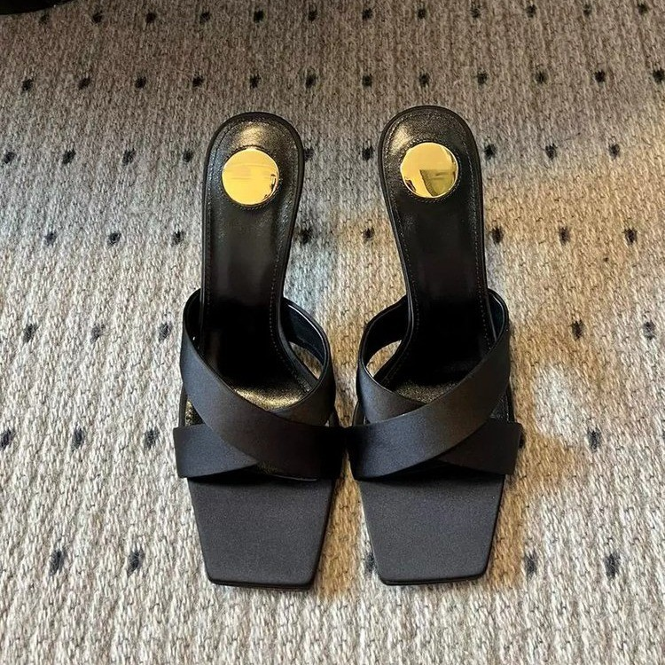Imported Shoe