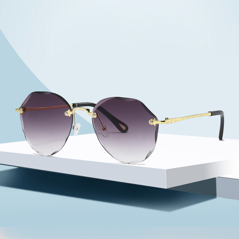 Sunglass