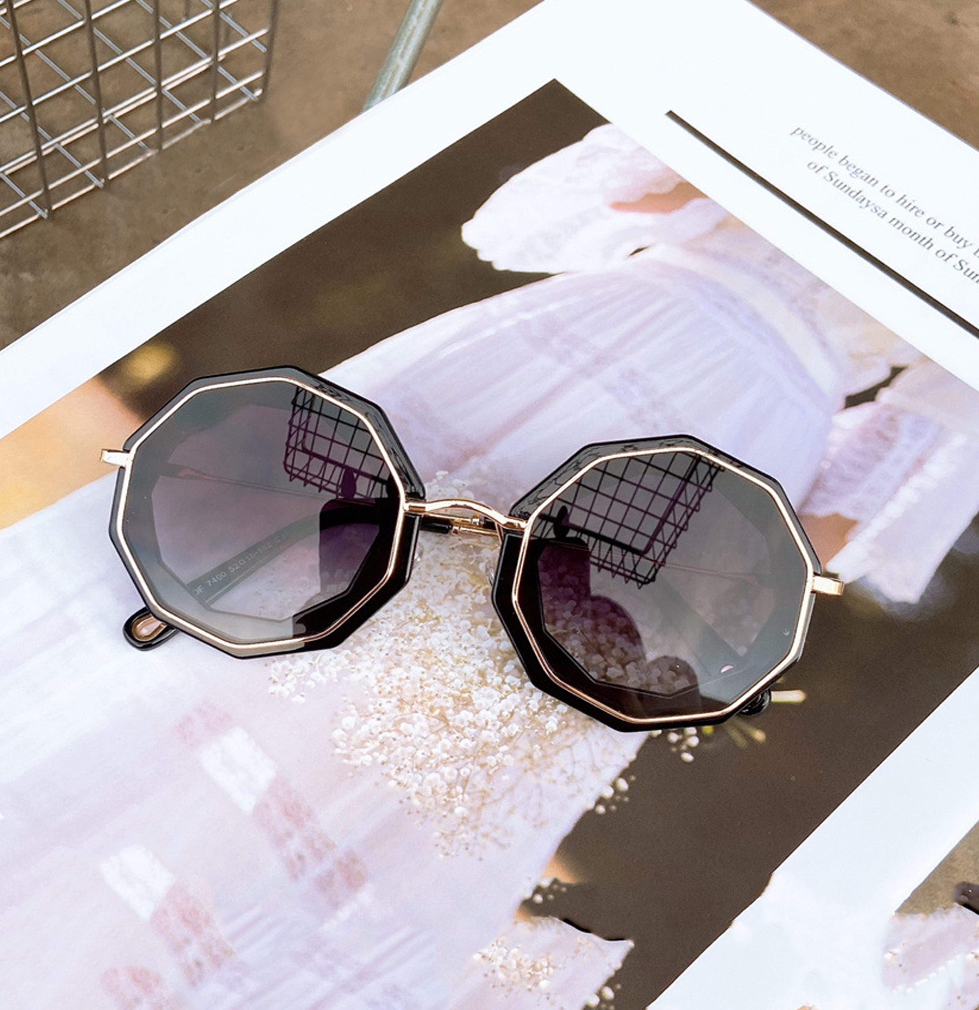 Sunglass